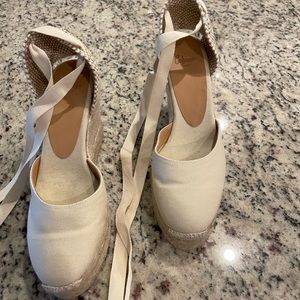 Castaner platform wedge NWOT